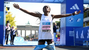Assefa pulveriza el récord del mundo en Berlín y eclipsa a Kipchoge