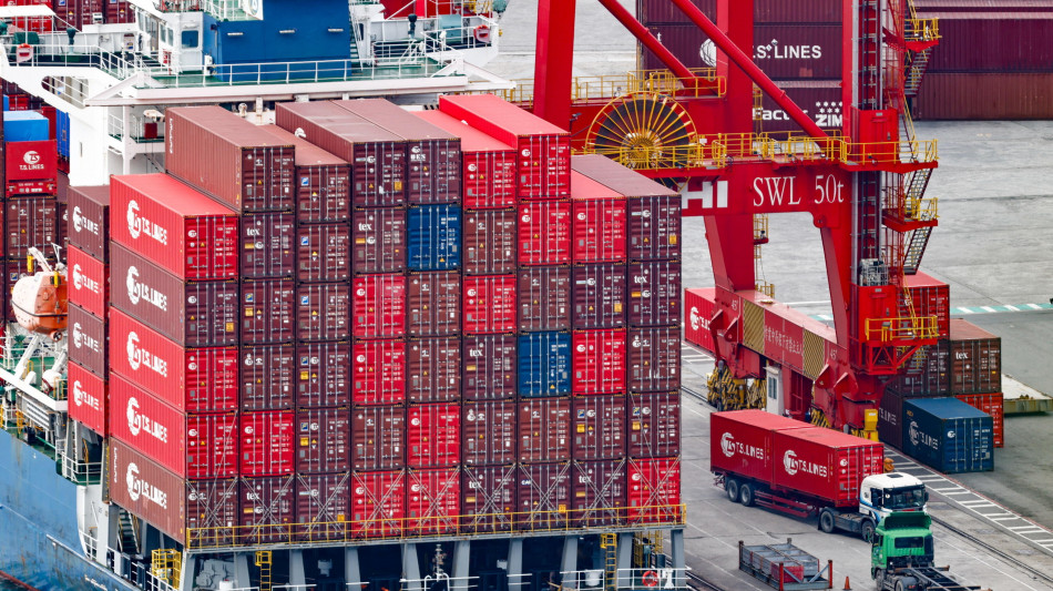 Istat, export extra-Ue ad agosto -2,1% mese, +16,1% anno