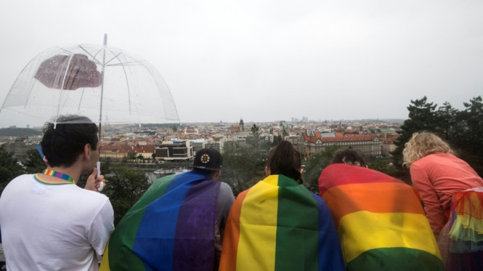 República Checa otorga más derechos a las parejas del mismo sexo, pero deja fuera el matrimonio