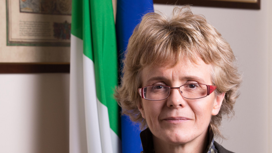 Elena Cattaneo, pi&ugrave; logica e matematica contro l'antiscienza