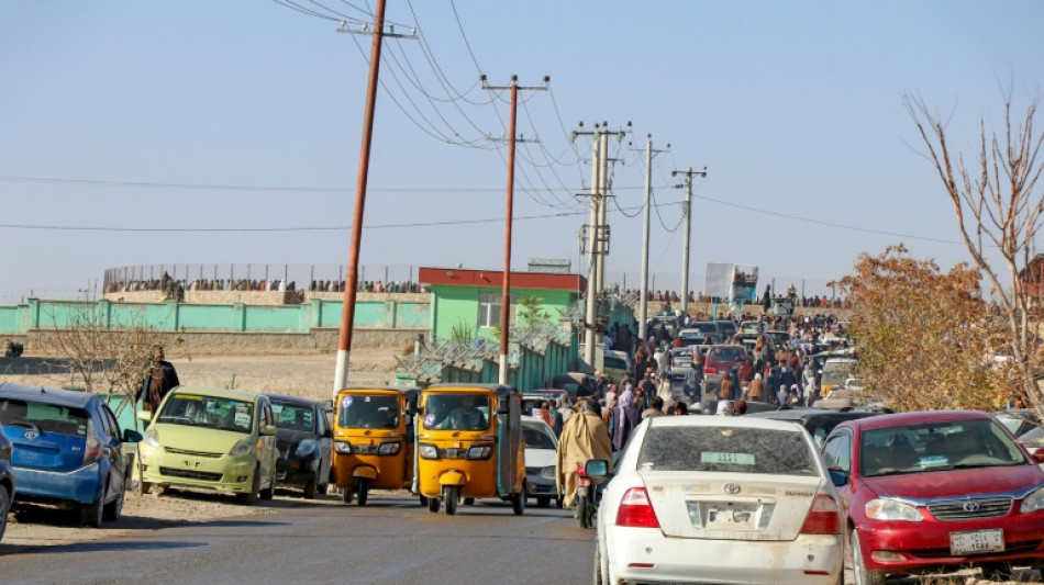Afeganist&atilde;o executa homem em p&uacute;blico, o sexto em tr&ecirc;s anos