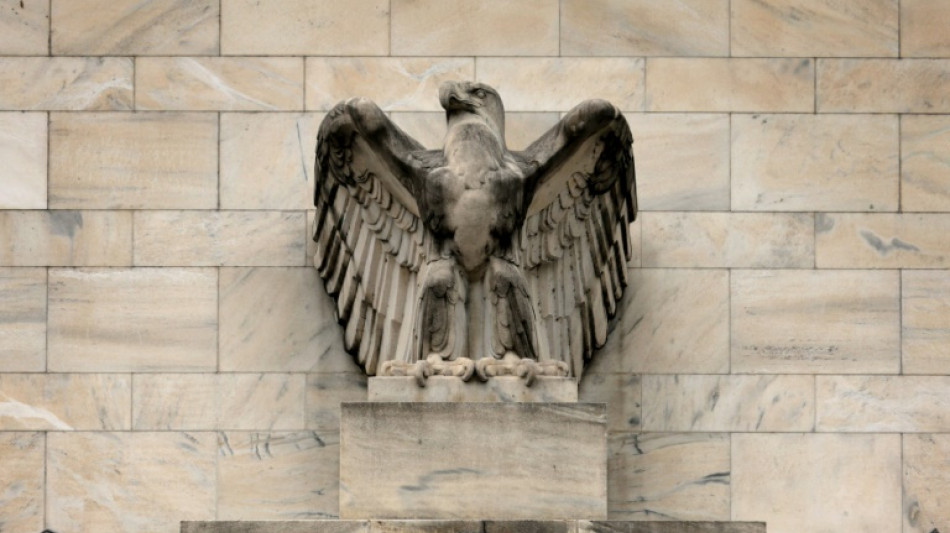 La Fed maintient ses taux &eacute;lev&eacute;s inchang&eacute;s et pr&eacute;voit toujours trois baisses cette ann&eacute;e