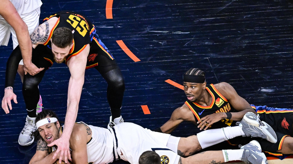 Playoff Nba: colpo dei Knicks a Boston, festa Denver a Oklhaoma