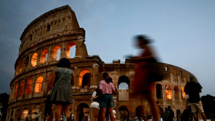 Bajo tierra, temprano o muy tarde: as&iacute; huyen los turistas del calor en Roma