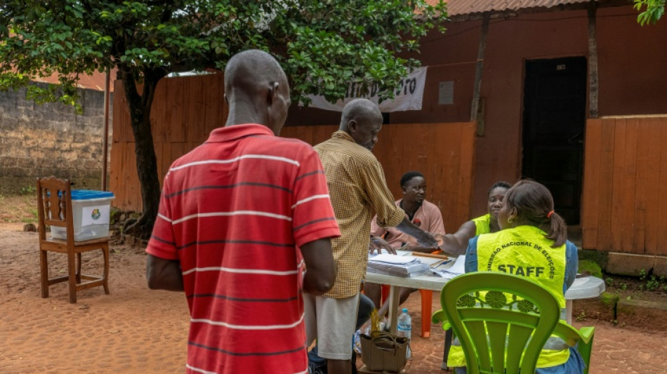 Guin&eacute;e-Bissau: r&eacute;f&eacute;rendum sans grande affluence pour passer &agrave; un r&eacute;gime pr&eacute;sidentiel fort