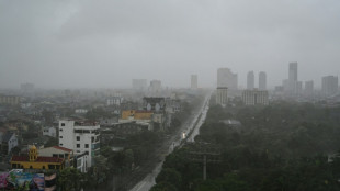 El tif&oacute;n Kajiki azota Vietnam y provoca el desalojo de decenas de miles de personas