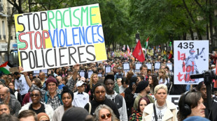 Zehntausende protestieren in etlichen französischen Städten gegen Polizeigewalt