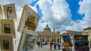 Letzte Vorbereitungen f&uuml;r Papst-Wahl: Kardin&auml;le beraten und beziehen Zimmer 