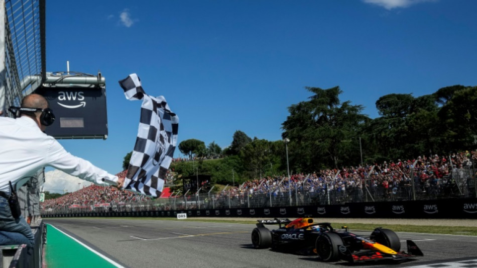 Max Verstappen supera McLarens e vence GP da Emilia-Romagna