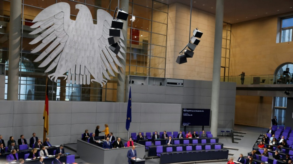 Harte Debatte im Bundestag zu B&uuml;rgergeldreform - Gr&uuml;ne und Linke &uuml;ben Kritik