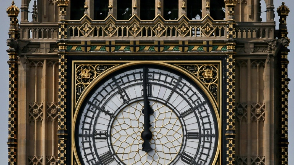 Global timekeepers vote to scrap leap second by 2035