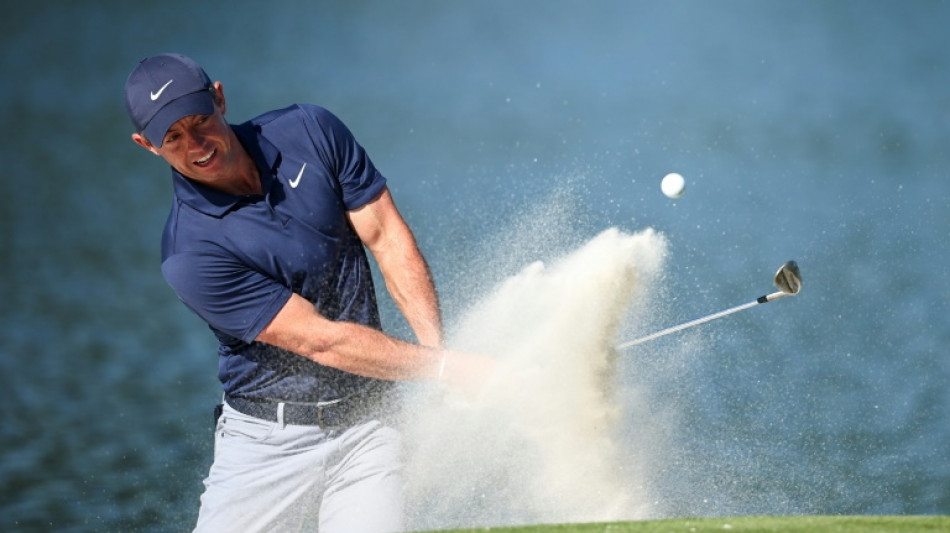 McIlroy surges into contention at Quail Hollow
