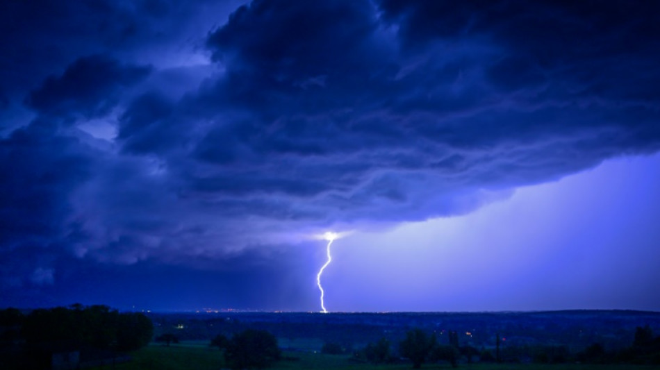 Nouveaux orages attendus dans le centre-est apr&egrave;s un &eacute;pisode virulent en Is&egrave;re