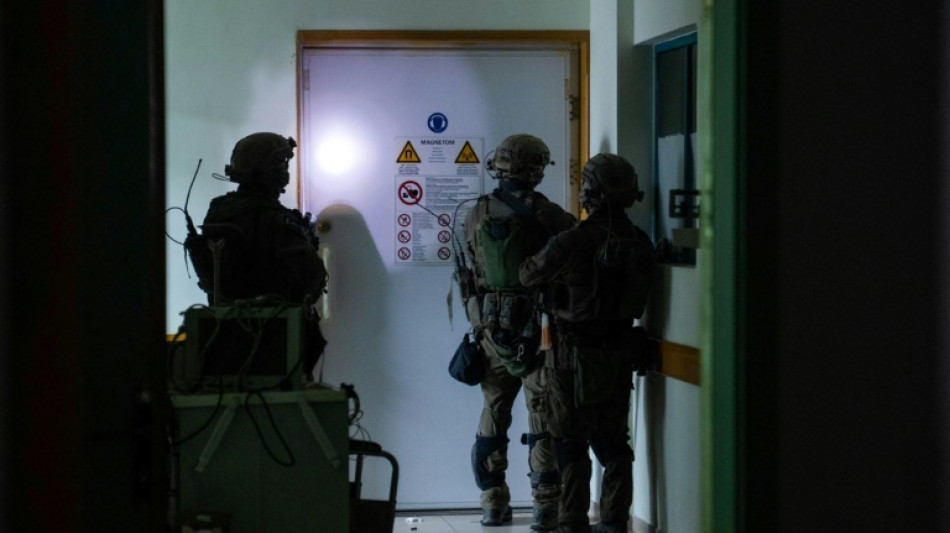 Corte de comunicaciones en Gaza, donde Israel contin&uacute;a registro de hospital