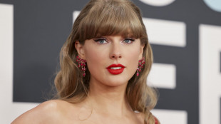 Madonna, Taylor Swift e soliti imprevisti per gli Mtv Awards a Los Angeles