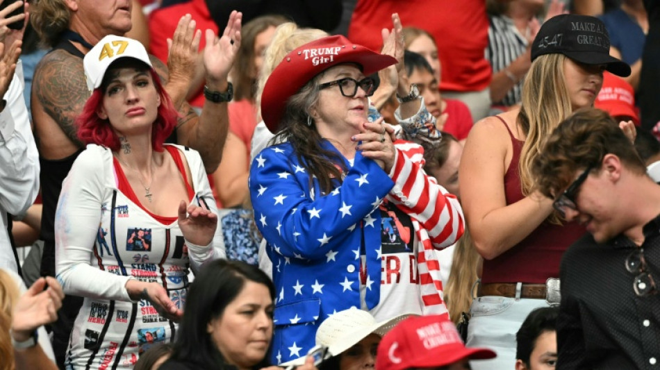 Pour ses adieux &agrave; Charlie Kirk, l'Am&eacute;rique trumpiste c&eacute;l&egrave;bre son "martyr"