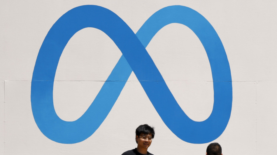 Faro Antitrust su Meta, dominante per AI su whatsapp