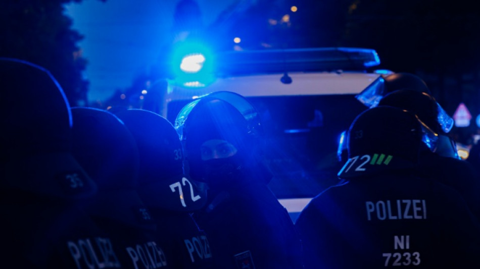 Brennende Stra&szlig;enbarrikade in Bremen: Polizei pr&uuml;ft linkes Bekennerschreiben