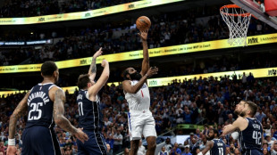 Clippers thwart Mavs' comeback bid, Brunson's 47 points fuel Knicks win