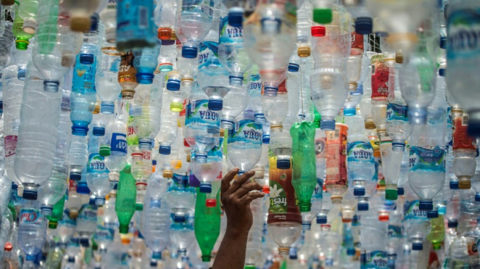 Plastikhersteller sollen bald f&uuml;r Abfallbeseitigung an &ouml;ffentlichen Orten zahlen