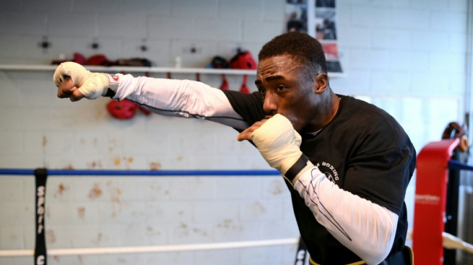 El boxeador venezolano Alejandro Ortiz pierde por KO ante el franc&eacute;s Bakary Samak&eacute;
