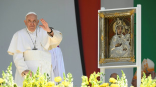 Papa conclui visita à Hungria com apelo a favor dos migrantes e da paz