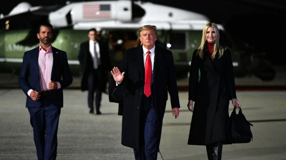 D&eacute;fil&eacute; de la famille Trump attendu au proc&egrave;s civil qui menace son empire immobilier