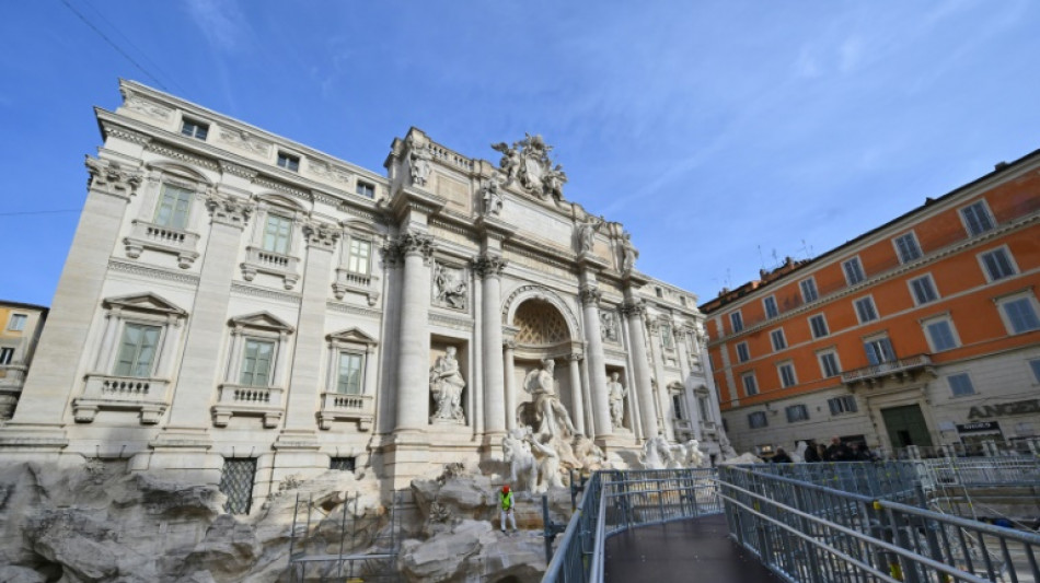 Roma inaugura passarela sobre Fontana di Trevi em restaura&ccedil;&atilde;o do monumento
