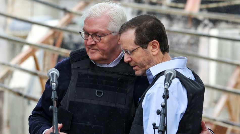 Bundespr&auml;sident k&uuml;ndigt bei Kibbuz-Besuch deutsche Hilfe bei Wiederaufbau an