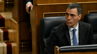 Premiê tenta conter escândalo de corrupção que sacode a Espanha
