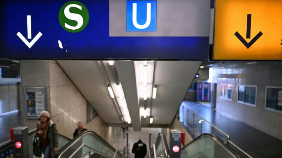 Tödlicher Unfall mit U-Bahn in Hessen: 37-Jährige zu Fuß in Gleisbett unterwegs