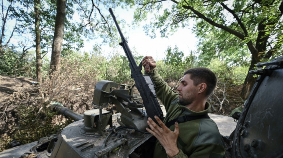 Dans l'armée ukrainienne, l'artillerie soviétique tire sa révérence