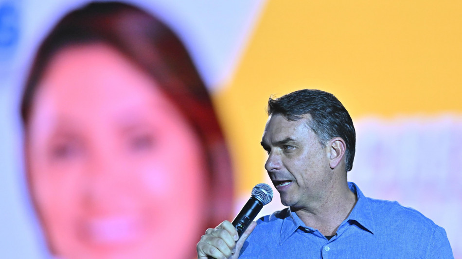 Flavio Bolsonaro annuncia il suo vice alle presidenziali di ottobre