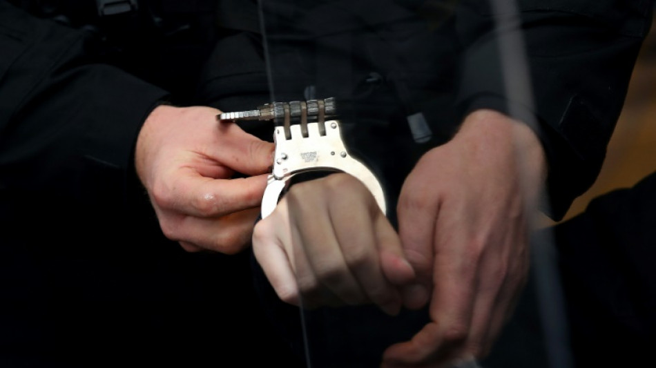 Halle-Attent&auml;ter benutzte bei Geiselnahme in JVA schussf&auml;higen Gegenstand