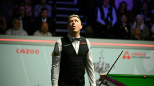Wilson survives Jones fightback to win World Snooker final