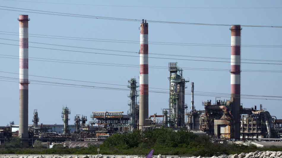 Il petrolio chiude in rialzo a New York a 87,83 dollari