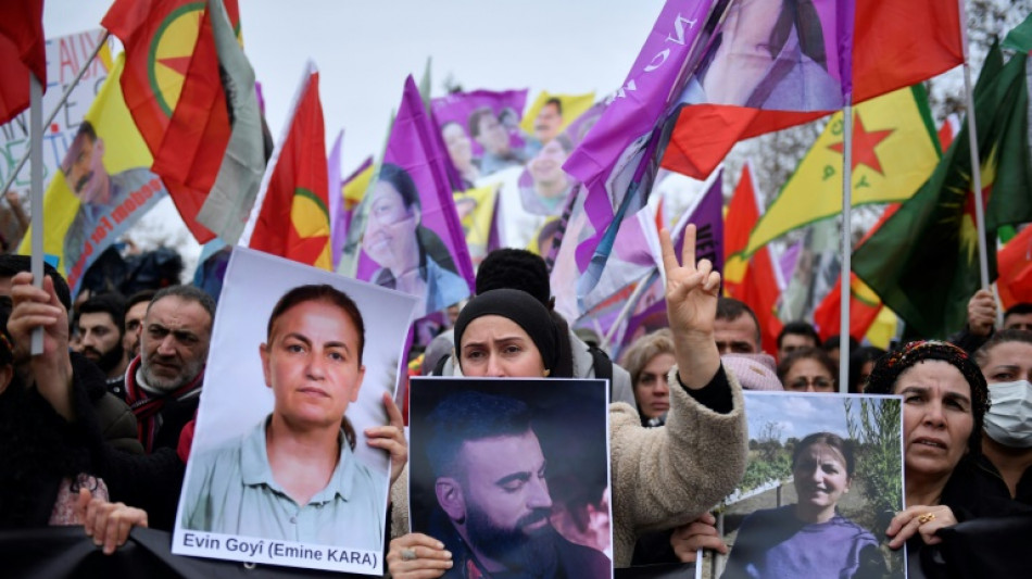 Violences en marge de la manifestation en hommage aux Kurdes tu&eacute;s &agrave; Paris, 11 interpellations