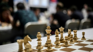 Prodígio indiano de 17 anos faz história no xadrez