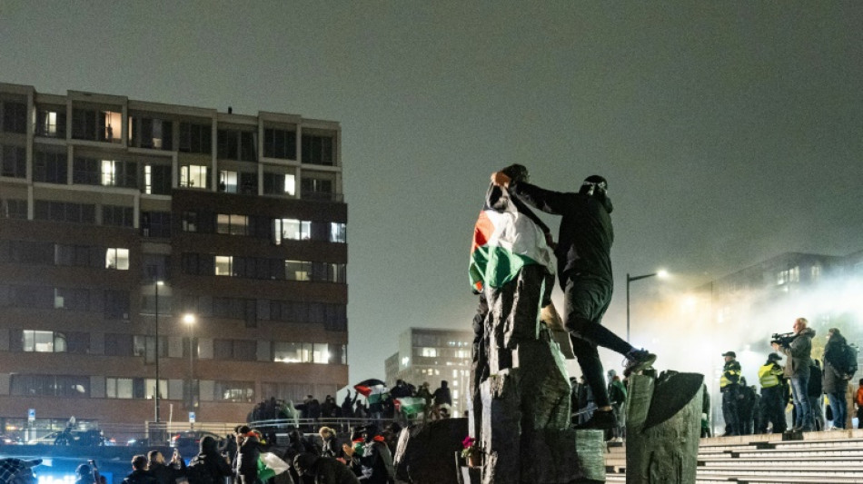 Cinq hommes jug&eacute;s pour des violences contre des supporters isra&eacute;liens &agrave; Amsterdam