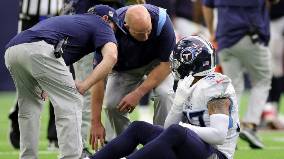 Titans hit by injuries for Packers clash