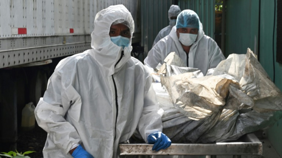 Confrontos entre gangues deixam ao menos 46 presas mortas em pres&iacute;dio de Honduras