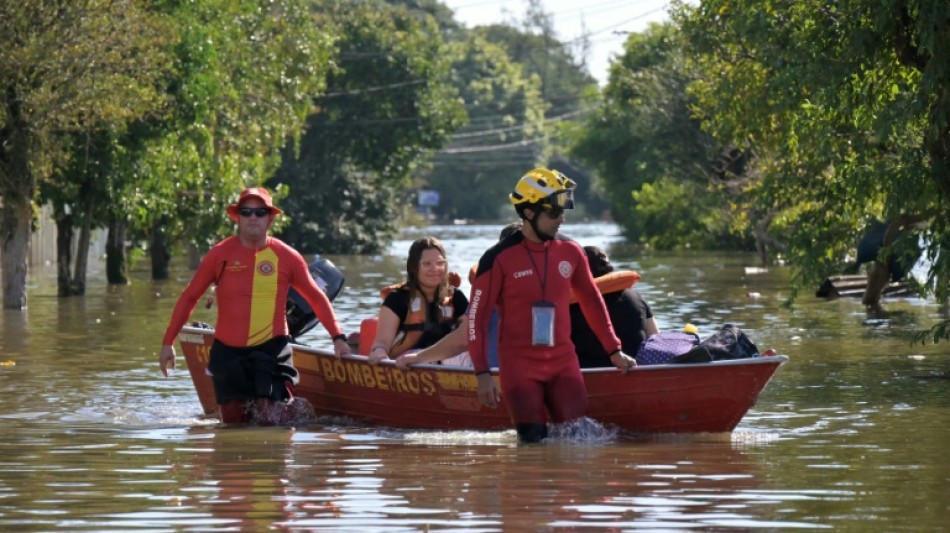 &Aacute;gua n&atilde;o d&aacute; tr&eacute;gua no Rio Grande do Sul e gera temor de desabastecimento