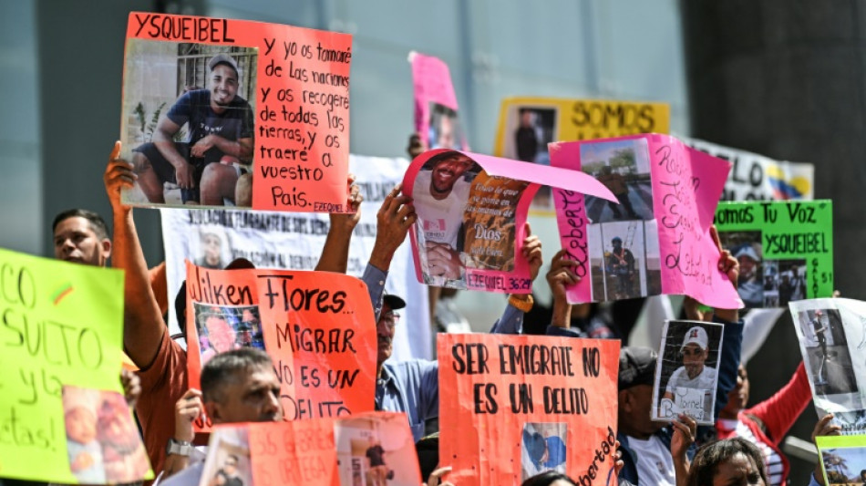 Arrestan a abogada que auxilia a migrantes deportados a El Salvador