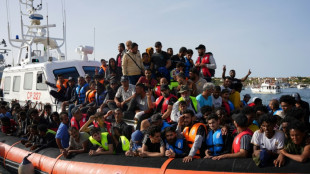 Meloni reclama de financiamento alemão a ONGs que ajudam migrantes na Itália