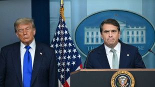 Trump pilonne Obama dans l'espoir de désamorcer la polémique Epstein