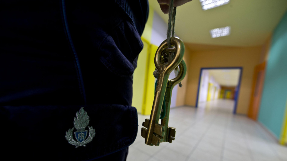 Detenuti in rivolta a Pisa, hanno trovato microspie nelle celle