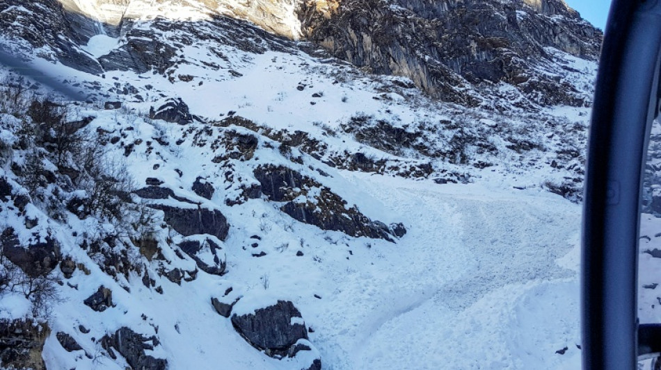 Dos nepal&iacute;es, arrastrados por una avalancha en el Annapurna