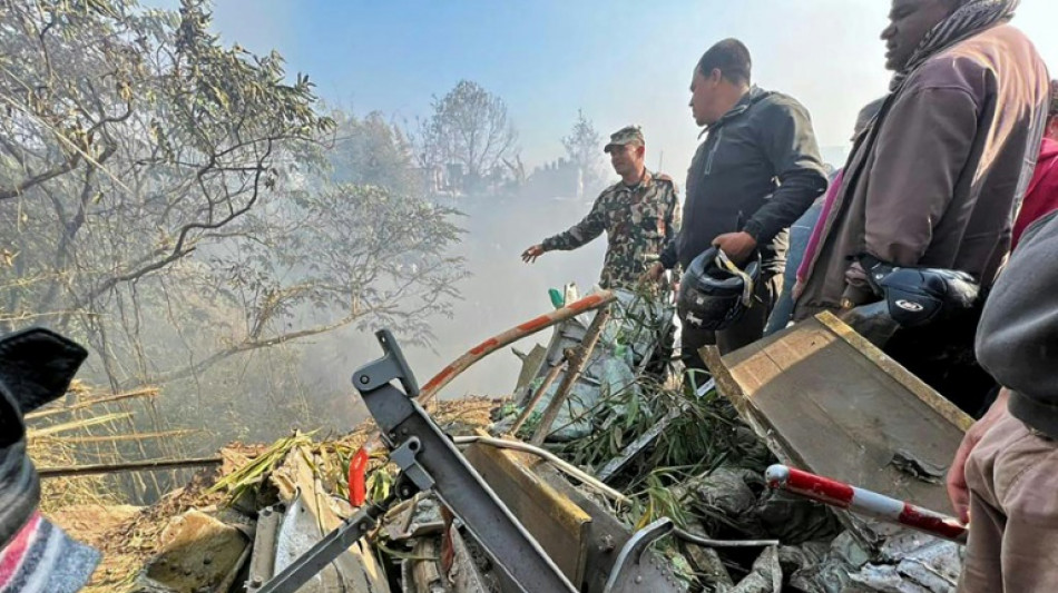 Al menos 29 muertos en un accidente de avi&oacute;n en Nepal