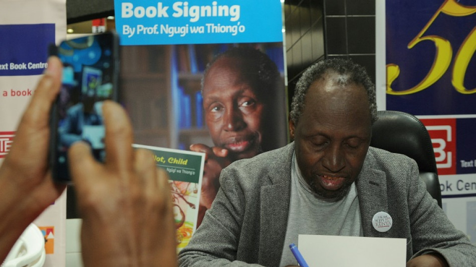 Le K&eacute;nyan Ngugi wa Thiong'o, h&eacute;raut des langues africaines