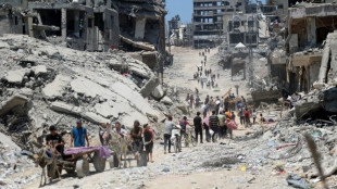 Decenas de cuerpos, hallados tras una ofensiva israel&iacute; en un barrio de Gaza